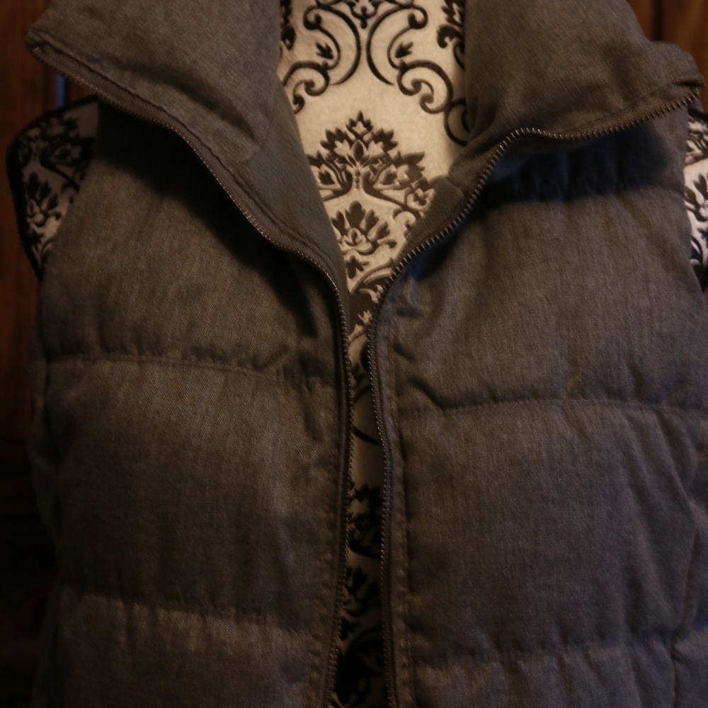 Vest - Picture 3 of 3